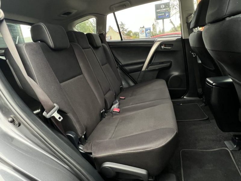 TOYOTA RAV4 IV LIFE 2.0 VVTi 151 Cv 1ERE MAIN 4WD ATTELAGE CAMERA RECUL CRIT AIR 1 - GARANTIE 1 AN