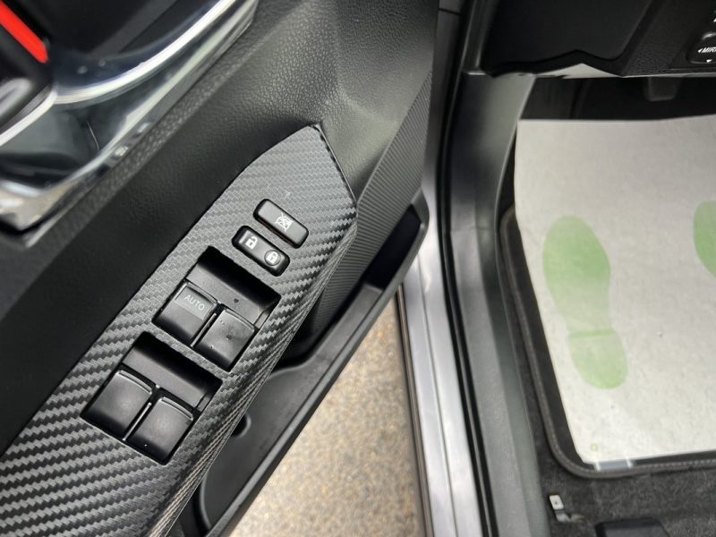 TOYOTA RAV4 IV LIFE 2.0 VVTi 151 Cv 1ERE MAIN 4WD ATTELAGE CAMERA RECUL CRIT AIR 1 - GARANTIE 1 AN