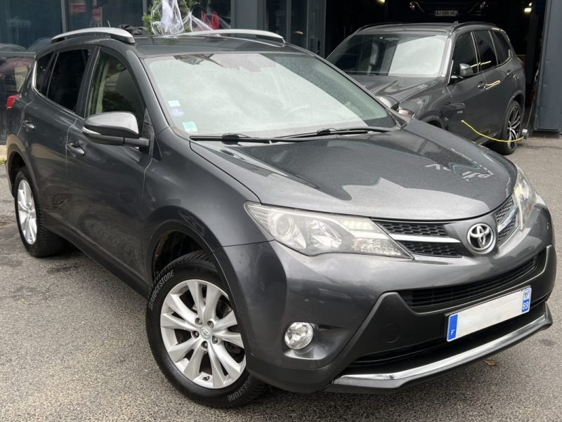 TOYOTA RAV4 IV LIFE 2.0 VVTi 151 Cv 1ERE MAIN 4WD ATTELAGE CAMERA RECUL CRIT AIR 1 - GARANTIE 1 AN