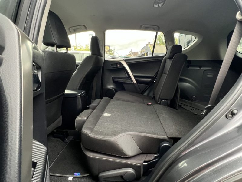 TOYOTA RAV4 IV LIFE 2.0 VVTi 151 Cv 1ERE MAIN 4WD ATTELAGE CAMERA RECUL CRIT AIR 1 - GARANTIE 1 AN