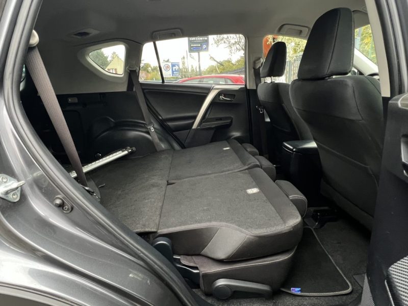 TOYOTA RAV4 IV LIFE 2.0 VVTi 151 Cv 1ERE MAIN 4WD ATTELAGE CAMERA RECUL CRIT AIR 1 - GARANTIE 1 AN