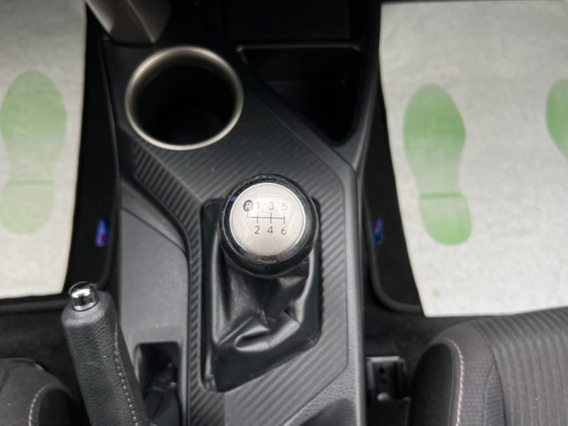 TOYOTA RAV4 IV LIFE 2.0 VVTi 151 Cv 1ERE MAIN 4WD ATTELAGE CAMERA RECUL CRIT AIR 1 - GARANTIE 1 AN