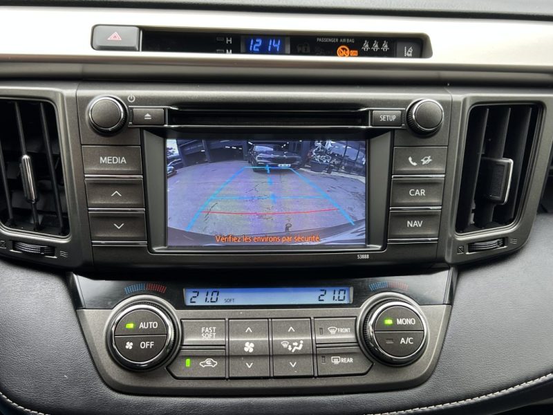 TOYOTA RAV4 IV LIFE 2.0 VVTi 151 Cv 1ERE MAIN 4WD ATTELAGE CAMERA RECUL CRIT AIR 1 - GARANTIE 1 AN