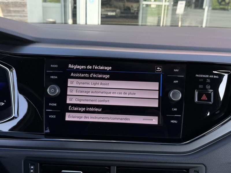 VOLKSWAGEN POLO 1.0 TSI 95CH R-LINE DSG Apple carplay / ACC