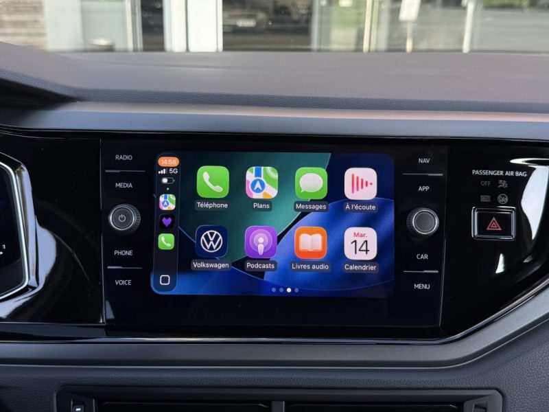 VOLKSWAGEN POLO 1.0 TSI 95CH R-LINE DSG Apple carplay / ACC