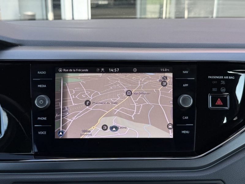 VOLKSWAGEN POLO 1.0 TSI 95CH R-LINE DSG Apple carplay / ACC