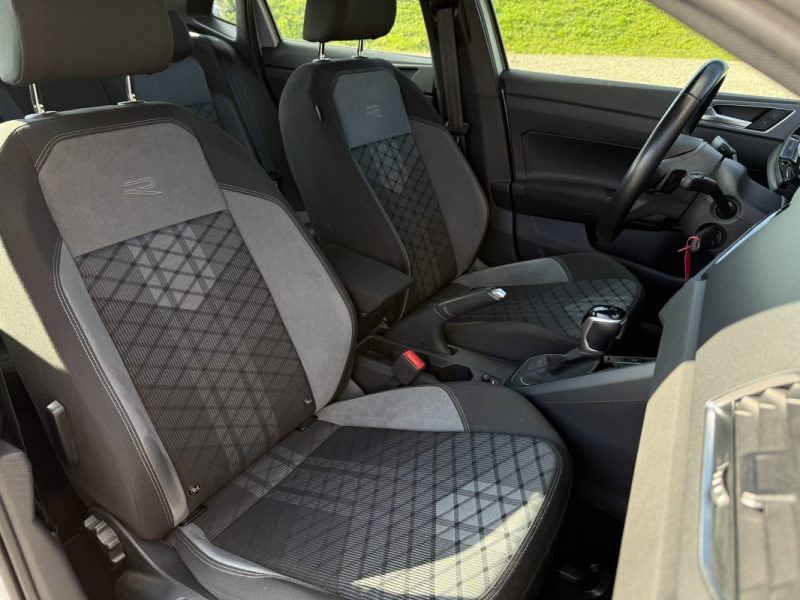 VOLKSWAGEN POLO 1.0 TSI 95CH R-LINE DSG Apple carplay / ACC