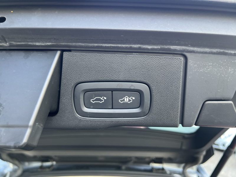 VOLVO XC60 T8 AWD RECHARGE 303 + 87CH INSCRIPTION LUXE GEARTRONIC - ENTRETIEN COMPLET VOLVO - 1ÈRE MAIN 