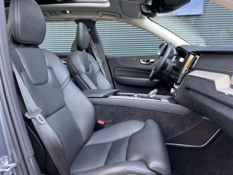 VOLVO XC60 T8 AWD RECHARGE 303 + 87CH INSCRIPTION LUXE GEARTRONIC - ENTRETIEN COMPLET VOLVO - 1ÈRE MAIN 