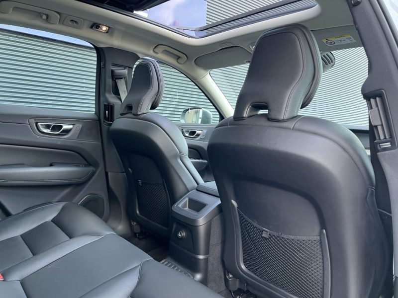 VOLVO XC60 T8 AWD RECHARGE 303 + 87CH INSCRIPTION LUXE GEARTRONIC - ENTRETIEN COMPLET VOLVO - 1ÈRE MAIN 