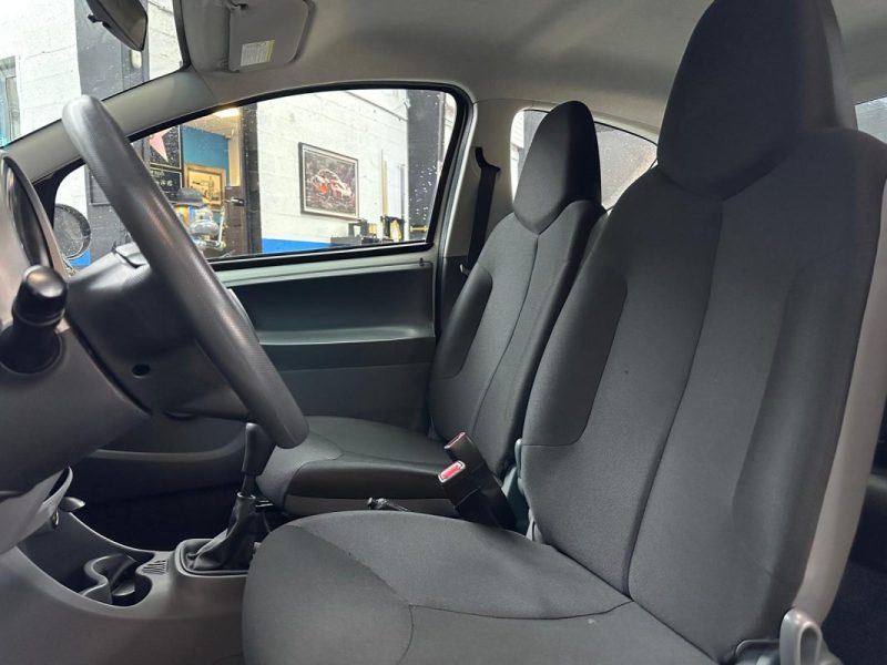 TOYOTA AYGO 1.0 VVT-I 68 cv SPORT 3P