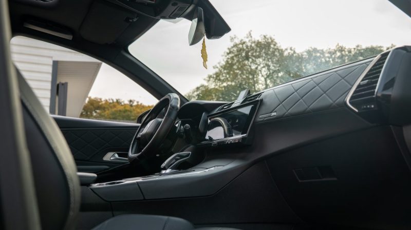 DS DS7 CROSSBACK 2.0 BLUE HDI 180Cv GRAND CHIC RIVOLI BVA