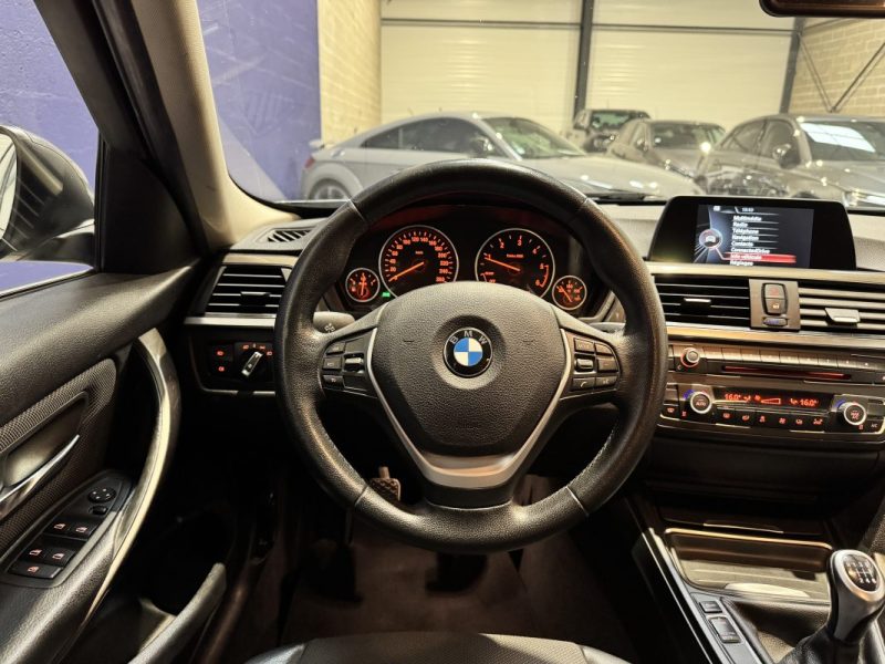 BMW SERIE 3 F30 318D 143CH MODERN 