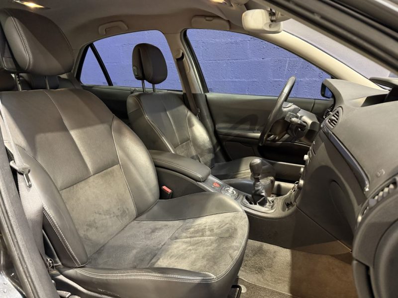 RENAULT LAGUNA  2.0 DCI 150 CARMINAT / SUIVI COMPLET RENAULT