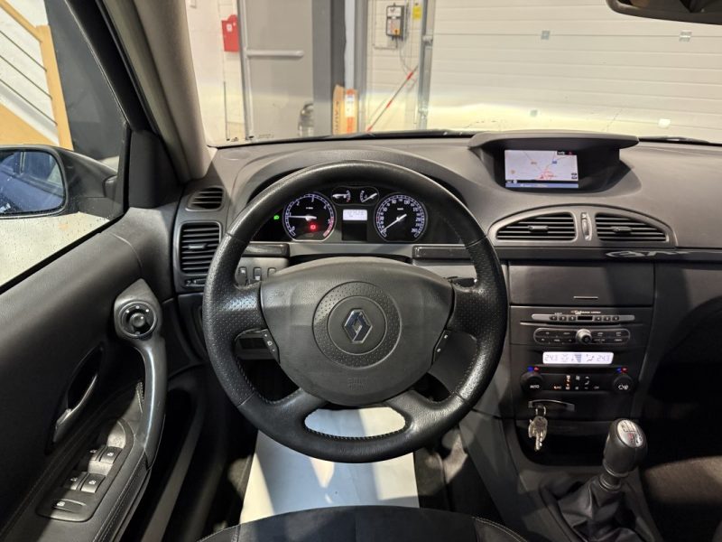 RENAULT LAGUNA  2.0 DCI 150 CARMINAT / SUIVI COMPLET RENAULT