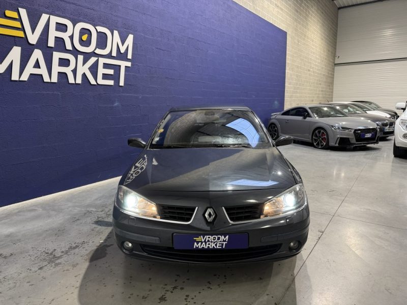 RENAULT LAGUNA  2.0 DCI 150 CARMINAT / SUIVI COMPLET RENAULT