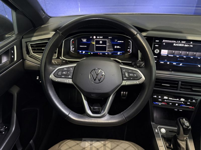 VOLKSWAGEN TAIGO 1.0 TSI 110CV DSG7 R-LINE - Toit ouvrant - Pack son Beat - Apple CarPlay - Caméra 