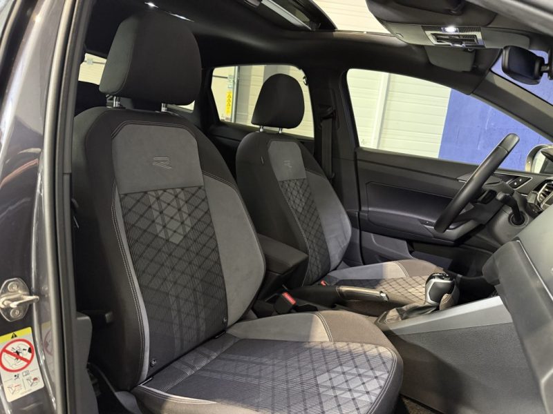 VOLKSWAGEN TAIGO 1.0 TSI 110CV DSG7 R-LINE - Toit ouvrant - Pack son Beat - Apple CarPlay - Caméra 