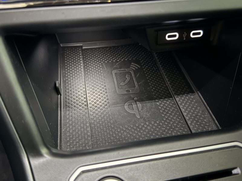 VOLKSWAGEN TAIGO 1.0 TSI 110CV DSG7 R-LINE - Toit ouvrant - Pack son Beat - Apple CarPlay - Caméra 