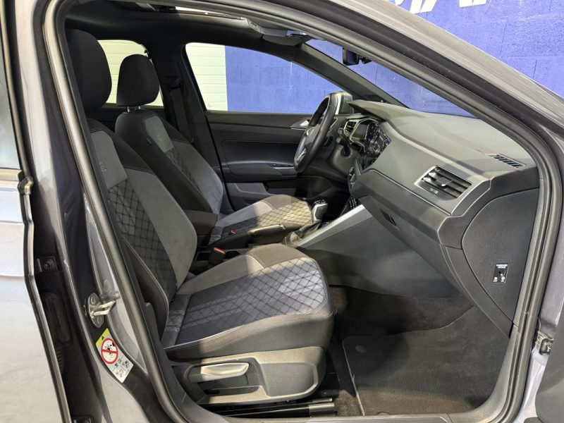 VOLKSWAGEN TAIGO 1.0 TSI 110CV DSG7 R-LINE - Toit ouvrant - Pack son Beat - Apple CarPlay - Caméra 