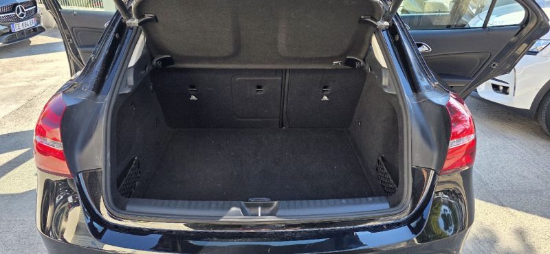 MERCEDES GLA 200D 136CV/ 7-G DCT / INTUITION 2019