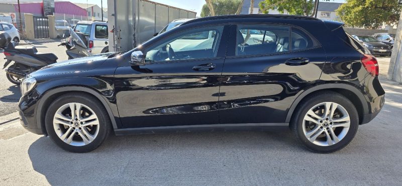 MERCEDES GLA 200D 136CV/ 7-G DCT / INTUITION 2019