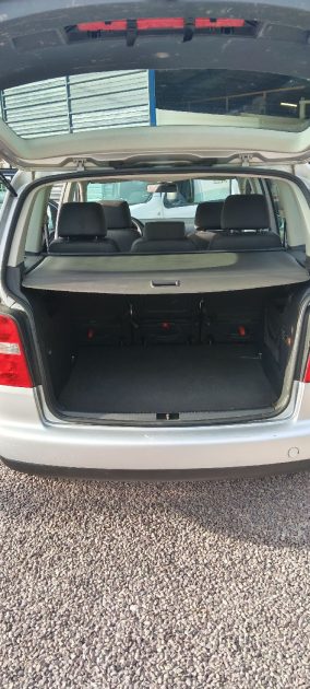 VOLKSWAGEN TOURAN 1.9 TDI 100 5P 2003