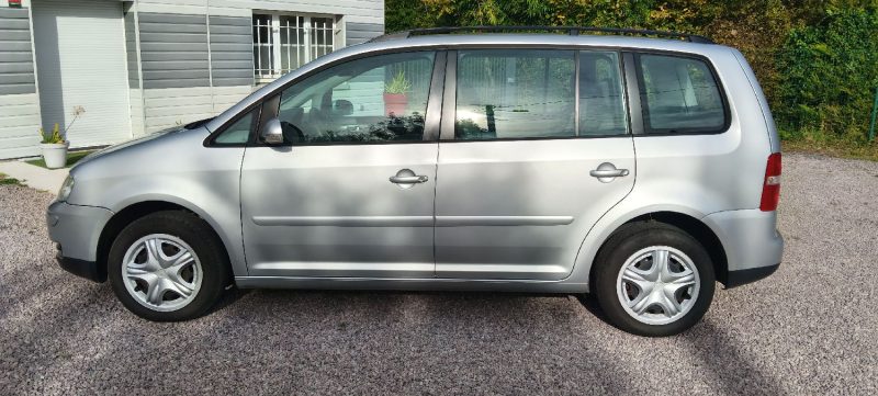 VOLKSWAGEN TOURAN 1.9 TDI 100 5P 2003