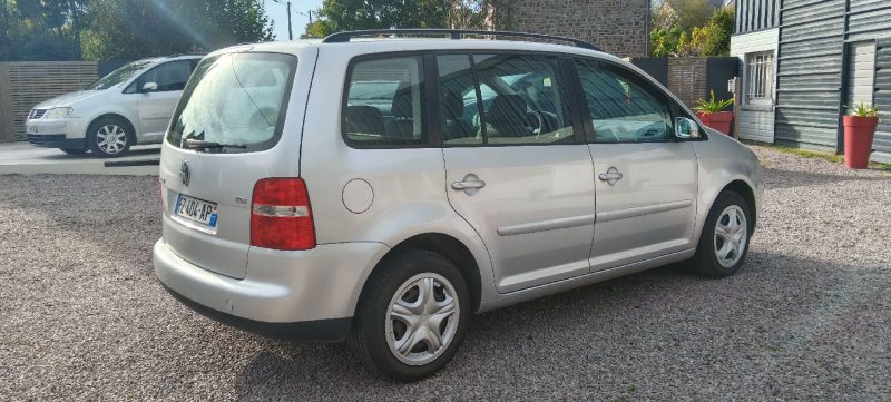 VOLKSWAGEN TOURAN 1.9 TDI 100 5P 2003