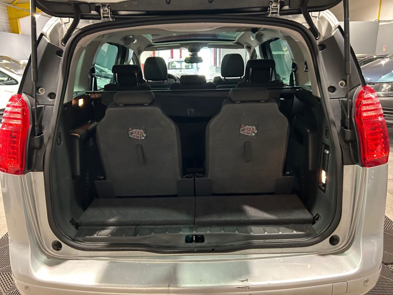 PEUGEOT 5008 CONFORT 1.6 HDI 112CH