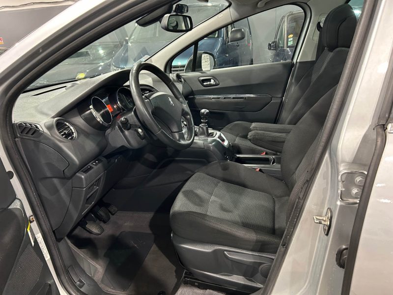 PEUGEOT 5008 CONFORT 1.6 HDI 112CH