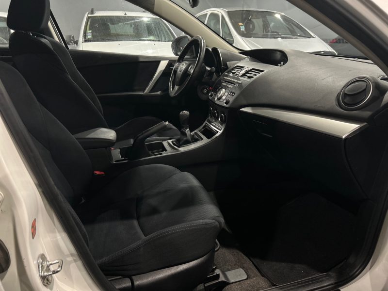 MAZDA MAZDA 3 ELEGANCE 1.6 MZ-CD  115CH 