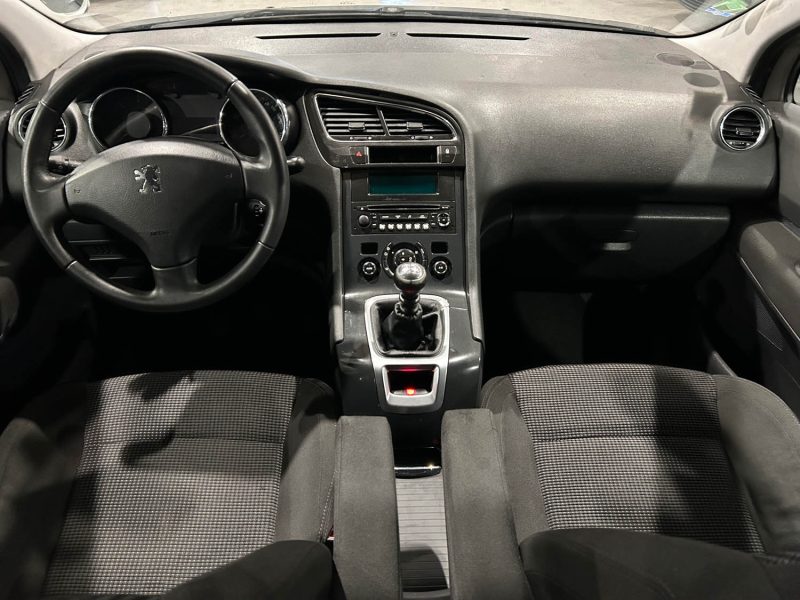 PEUGEOT 5008 1.6 HDI 110CH  PREMIUM PACK