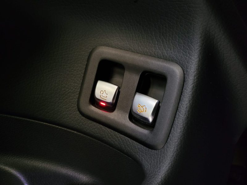 MERCEDES CLASSE GLC 220D 194CH AMG LINE 4MATIC 9G-TRONIC / BUREMASTER + CUIR COMPLET + SUIVIE MERCEDES / 