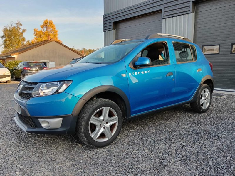 DACIA SANDERO STEPWAY 0.9 TCE 90 cv 1ère Main / GPS BLUETOOTH / chaine de distribution neuve / CT OK