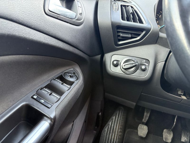 FORD C-MAX 1.0 ECOBOOST 125CH STOP&START TITANIUM garantie 12 mois