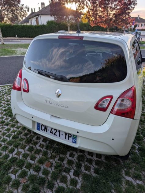 RENAULT TWINGO 1.2 16V 75CH BVR 2012