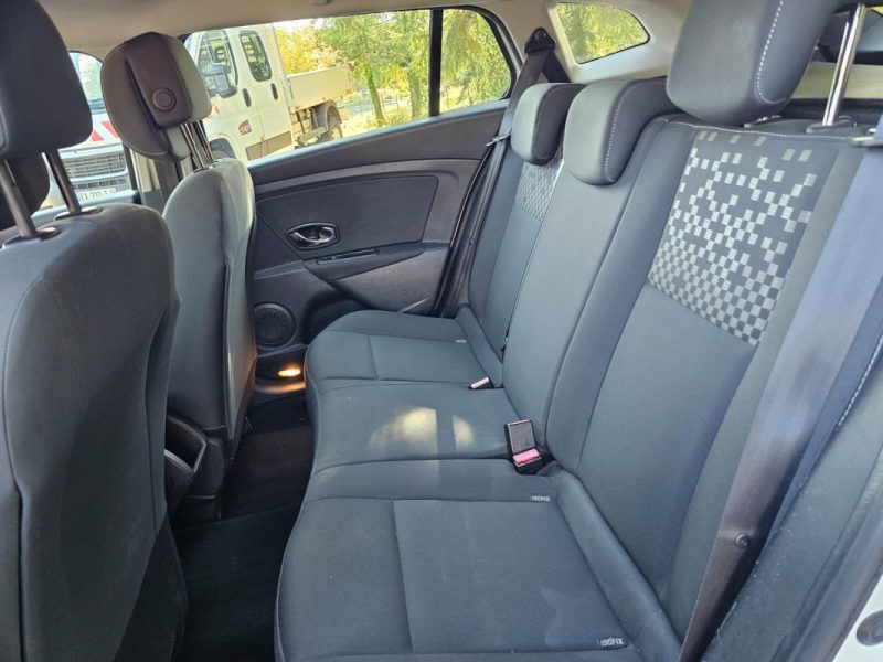 RENAULT MEGANE 1.5 DCI 110CH FAP DYNAMIQUE ECO² 2012