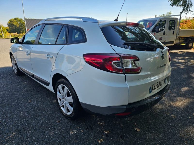 RENAULT MEGANE 1.5 DCI 110CH FAP DYNAMIQUE ECO² 2012