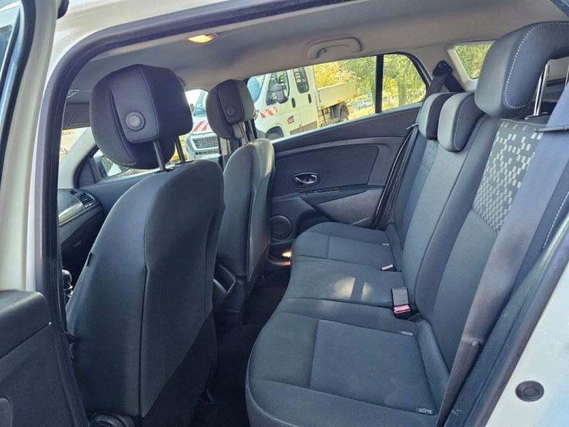 RENAULT MEGANE 1.5 DCI 110CH FAP DYNAMIQUE ECO² 2012