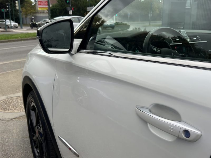 DS DS 7 CROSSBACK E-TENSE 1.6 THP HYBRID 200 / 300 Cv 4x4 PERFORMANCE LINE / BVA8 - GARANTIE 1 AN