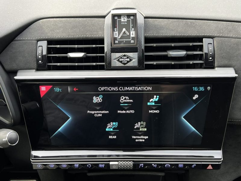 DS DS 7 CROSSBACK E-TENSE 1.6 THP HYBRID 200 / 300 Cv 4x4 PERFORMANCE LINE / BVA8 - GARANTIE 1 AN