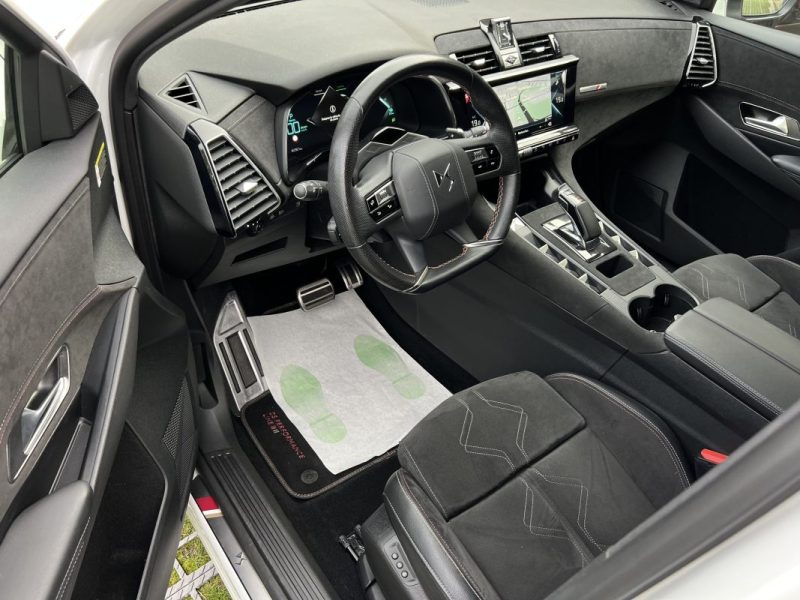 DS DS 7 CROSSBACK E-TENSE 1.6 THP HYBRID 200 / 300 Cv 4x4 PERFORMANCE LINE / BVA8 - GARANTIE 1 AN