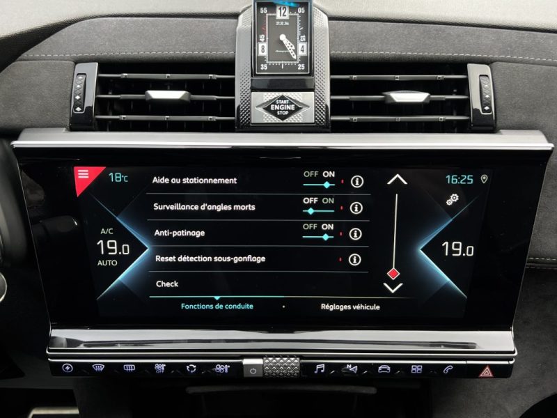 DS DS 7 CROSSBACK E-TENSE 1.6 THP HYBRID 200 / 300 Cv 4x4 PERFORMANCE LINE / BVA8 - GARANTIE 1 AN