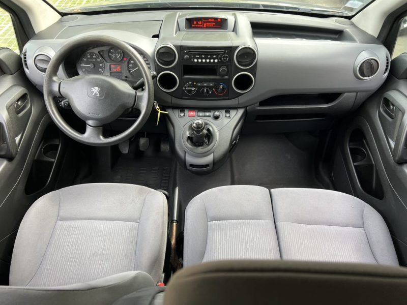 PEUGEOT PARTNER II 1.6 HDI 90 Cv 3 PLACES CLIMATISATION CRIT AIR 2 PORTE COULISSANTE - Garantie 1 an