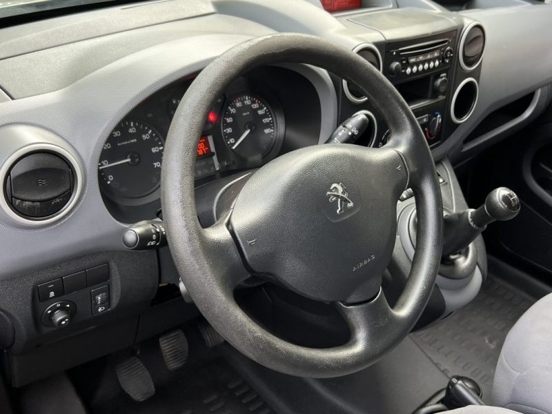 PEUGEOT PARTNER II 1.6 HDI 90 Cv 3 PLACES CLIMATISATION CRIT AIR 2 PORTE COULISSANTE - Garantie 1 an