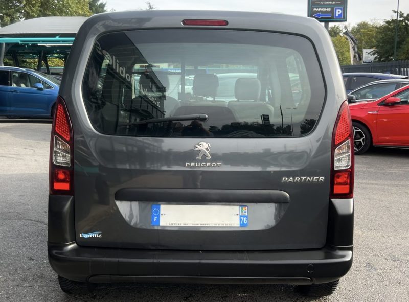 PEUGEOT PARTNER II 1.6 HDI 90 Cv 3 PLACES CLIMATISATION CRIT AIR 2 PORTE COULISSANTE - Garantie 1 an