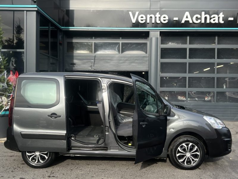 PEUGEOT PARTNER II 1.6 HDI 90 Cv 3 PLACES CLIMATISATION CRIT AIR 2 PORTE COULISSANTE - Garantie 1 an