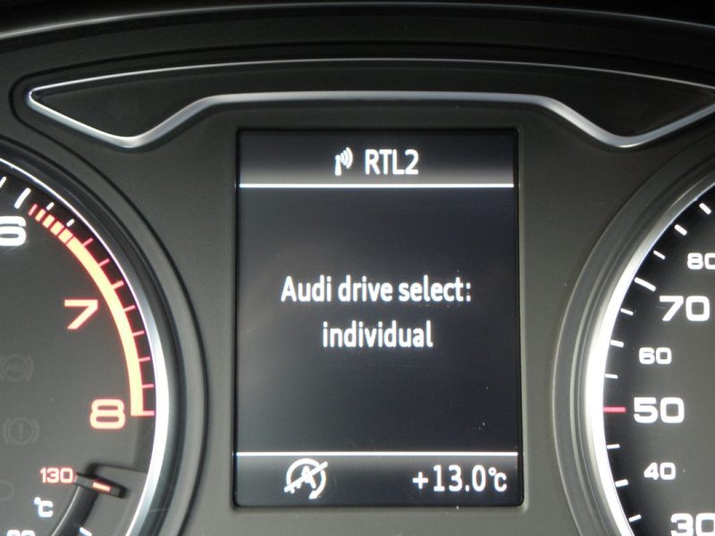 AUDI A3 1.4 TFSI 125 CH S LINE SPORTPAKET 2014