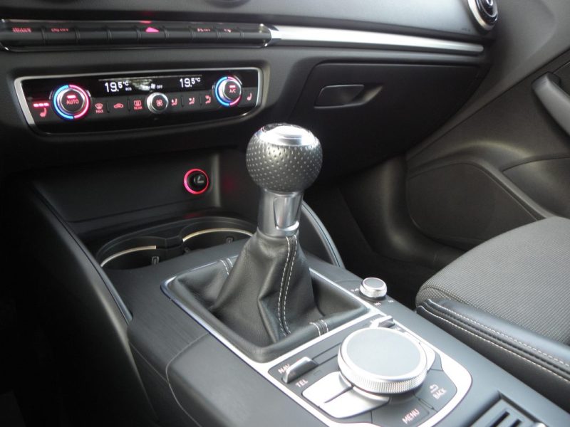 AUDI A3 1.4 TFSI 125 CH S LINE SPORTPAKET 2014